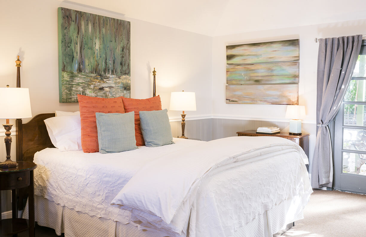 Carriage House at 1801 First Luxury Inn